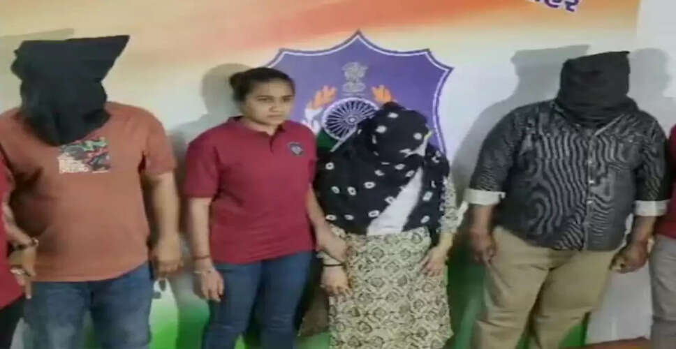 सूरत में हनीट्रैप मामले में तीन गिरफ्तार, बुजुर्ग को किया गया शिकार