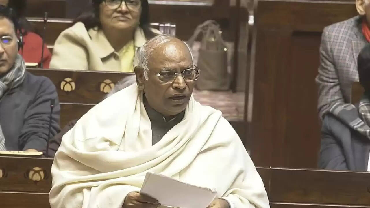 राज्यसभा में जी राम जी विधेयक पर गरमागरम बहस, विपक्ष ने उठाए सवाल