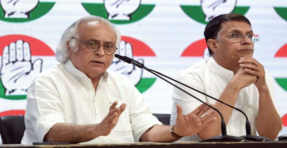 कांग्रेस ने पीएम मोदी की विदेश यात्रा पर उठाए सवाल, मानसून सत्र के एजेंडे पर ध्यान देने की मांग