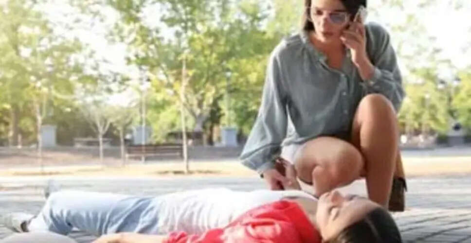 हार्ट अटैक के दौरान प्राथमिक उपचार: जानें कैसे करें सही कदम