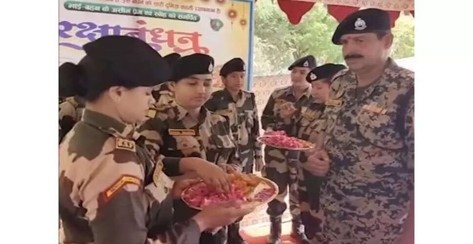राजस्थान में BSF ने मनाया रक्षाबंधन का त्योहार