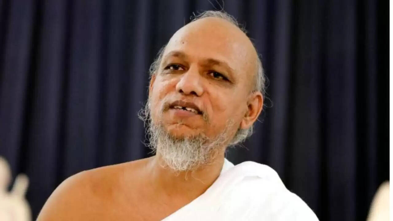 57 मुमुक्षुओं का ऐतिहासिक दीक्षा समारोह, 7 साल की बच्ची भी शामिल