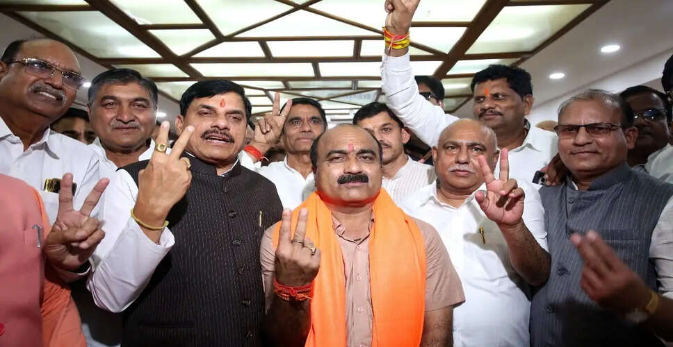 कांग्रेस ने मध्यप्रदेश में राज्यसभा चुनाव के लिए विधायकों को कर्नाटक भेजा