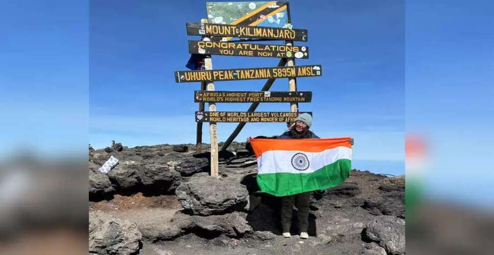 NTPC की प्रबंधक ने की किलिमंजारो की चोटी पर चढ़ाई