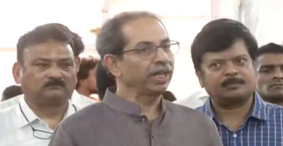 उद्धव ठाकरे ने एकनाथ शिंदे पर लगाया मुख्यमंत्री को बदनाम करने का आरोप