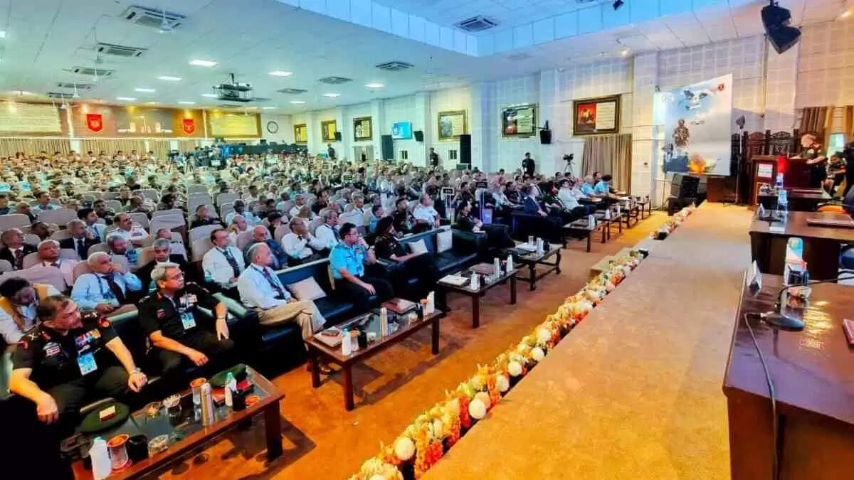 CDS जनरल अनिल चौहान का संदेश: शांति के लिए युद्ध की तैयारी आवश्यक