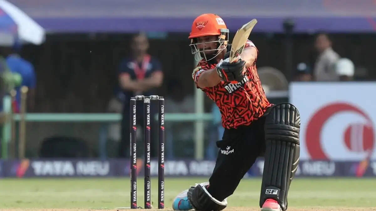 IPL 2025: अजीत अगरकर ने खोजा नया 'सिक्सर किंग'