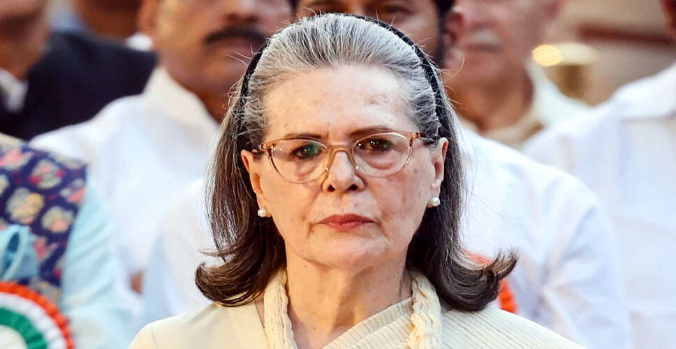 गाजा में इजराइली हमलों के बीच सोनिया गांधी की मोदी पर तीखी टिप्पणी
