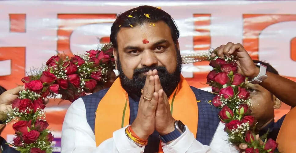 बिहार के मुख्यमंत्री सम्राट चौधरी ने निलंबित राजस्व कर्मचारियों को बहाल किया