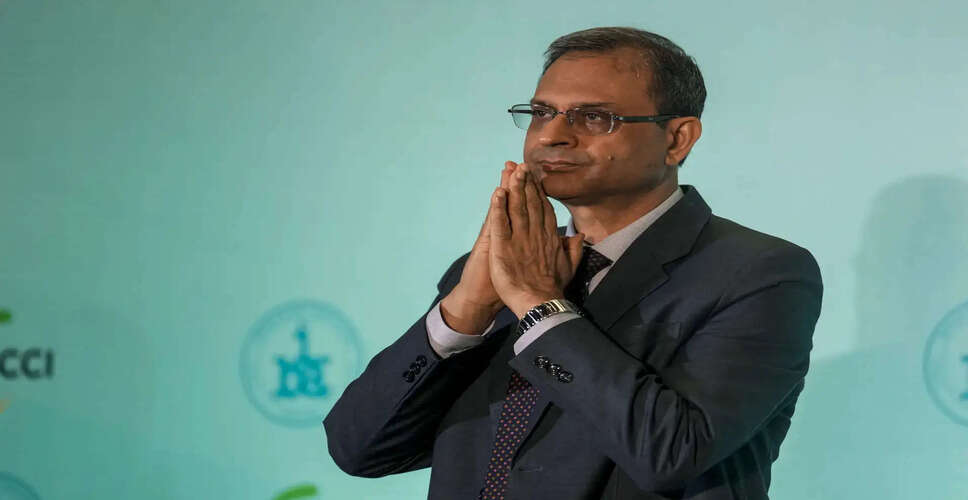 आरबीआई ने रेपो दर को स्थिर रखा, वैश्विक संकट का असर