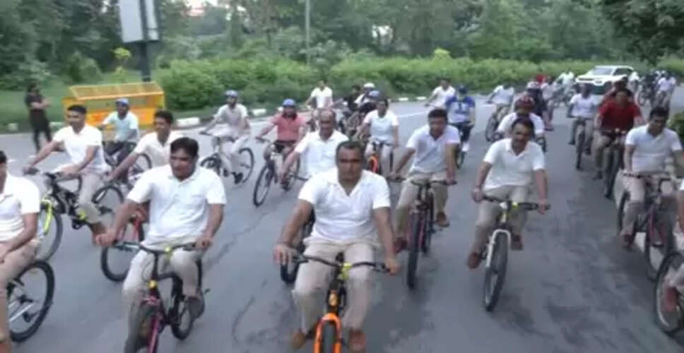 संडे ऑन साइकिल : दिल्ली पुलिस ने लिया बढ़-चढ़कर हिस्सा, गोल्ड मेडलिस्ट कृषा वर्मा रहीं मौजूद