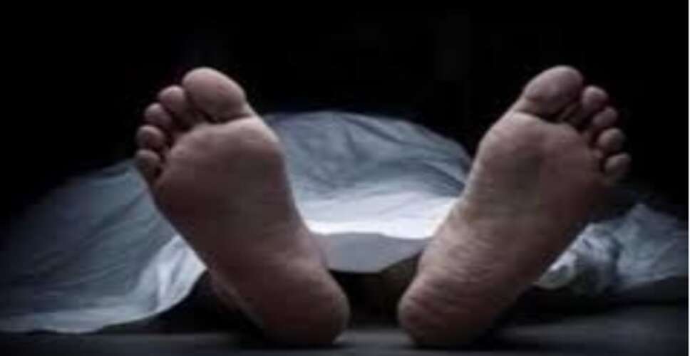 दिल्ली: सड़क दुर्घटना में एक की मौत, दूसरा जिंदगी व मौत से लड़ रहा जंग