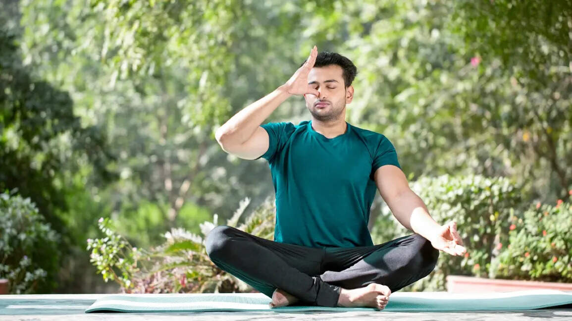 बवासीर के आयुर्वेदिक उपचार: प्राकृतिक उपाय और योगासन