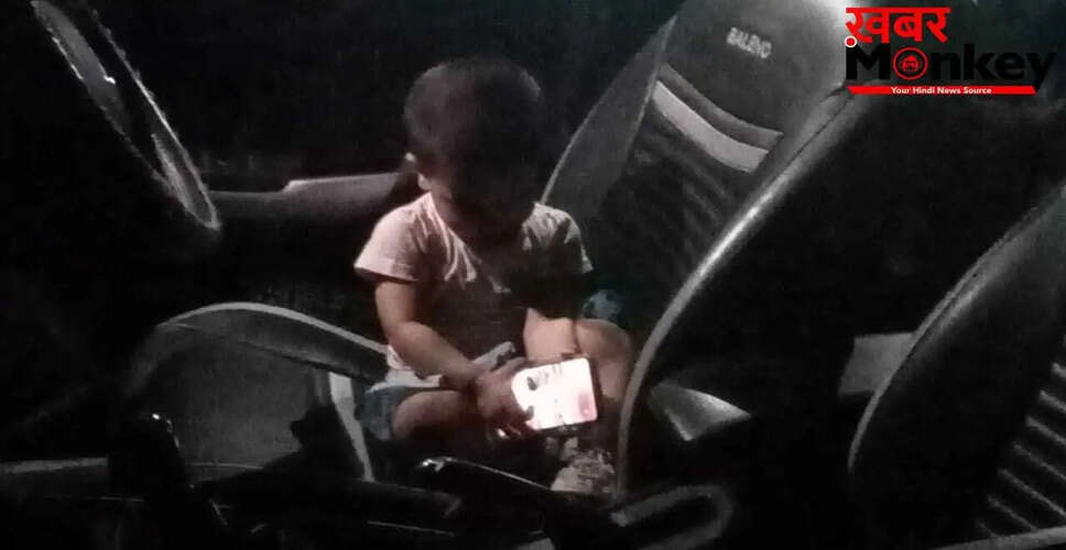 बरेली में कार में बंद बच्ची की जान बचाई गई