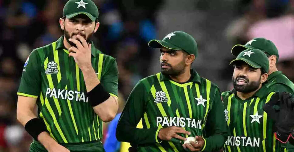 पाकिस्तान ने बांग्लादेश के खिलाफ T20 श्रृंखला के लिए 15 सदस्यीय टीम की घोषणा की