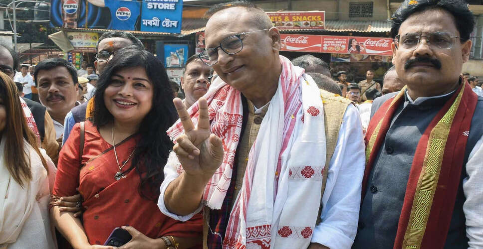 असम के सांसद प्रद्युत बोरदोलोई का भाजपा में शामिल होना: राजनीतिक बदलाव की नई लहर