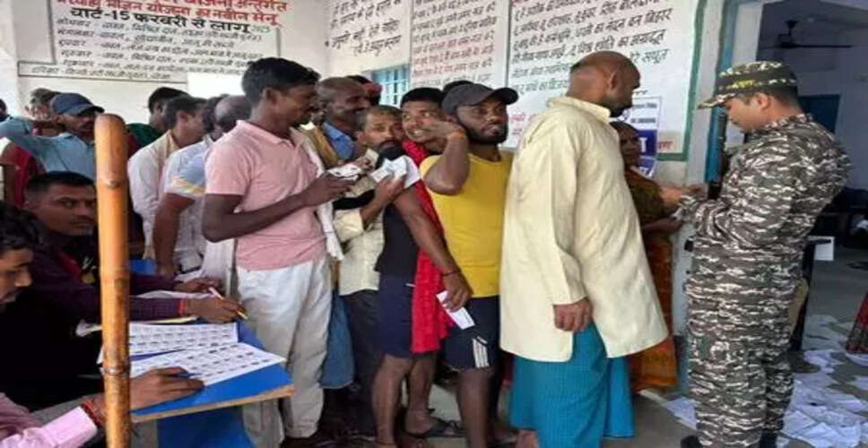 बिहार विधानसभा चुनावों के पहले चरण में 60.13% मतदान, कुछ हिंसक घटनाएं भी हुईं