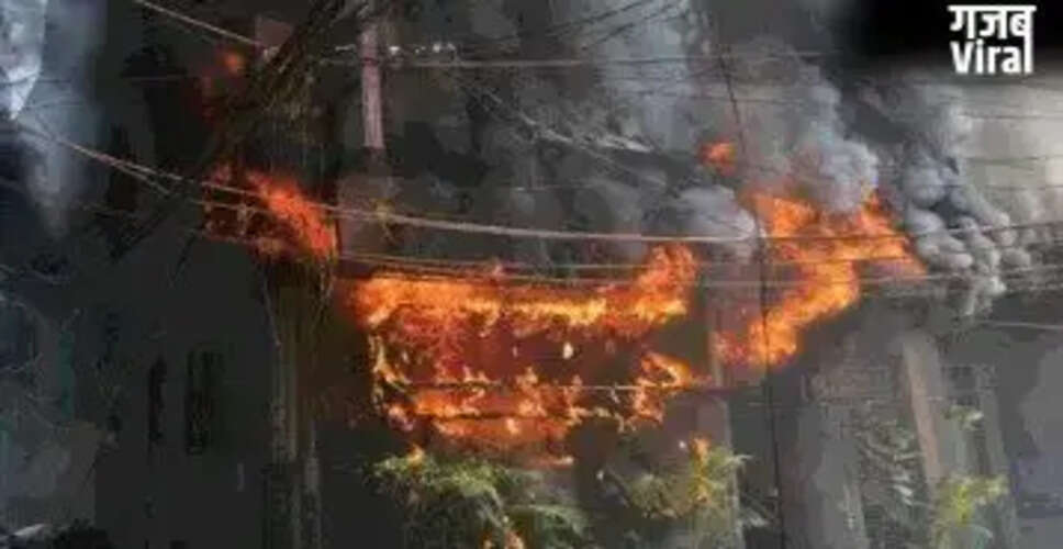 दिल्ली सरकार ने अग्निकांड के बाद उठाए सख्त कदम