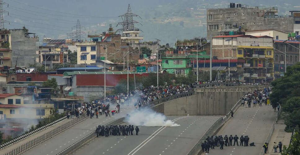 नेपाल में पूर्व प्रधानमंत्री की गिरफ्तारी, जनरल जेड आंदोलन से जुड़ा मामला