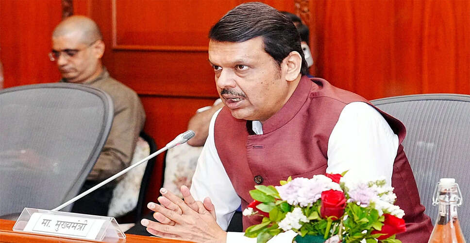 फडणवीस ने उद्धव ठाकरे के साथ गठबंधन की संभावनाओं को किया खारिज