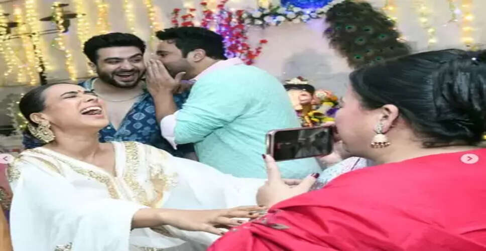 निया शर्मा का पारंपरिक अवतार, पूजा-पाठ में लीन नजर आईं टीवी की बोल्ड अभिनेत्री