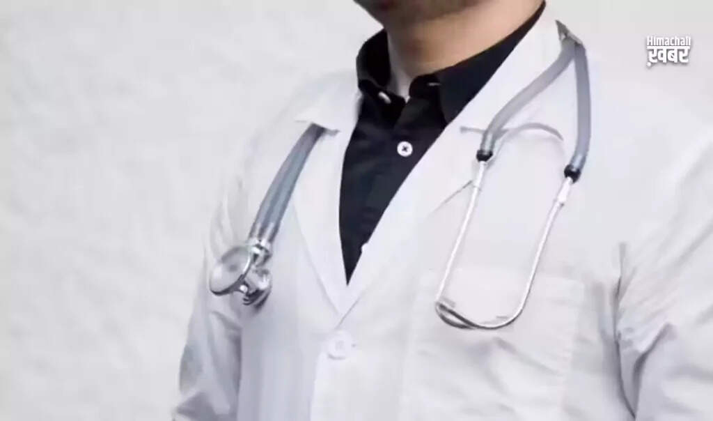 डॉक्टर ने पैसों के लालच में काटे अपने पैर, जानें पूरी कहानी