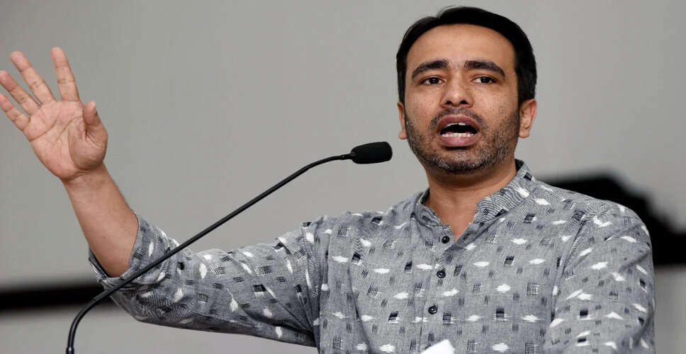 कौशल विकास मंत्री ने उद्योगों से उच्च वेतन की अपील की