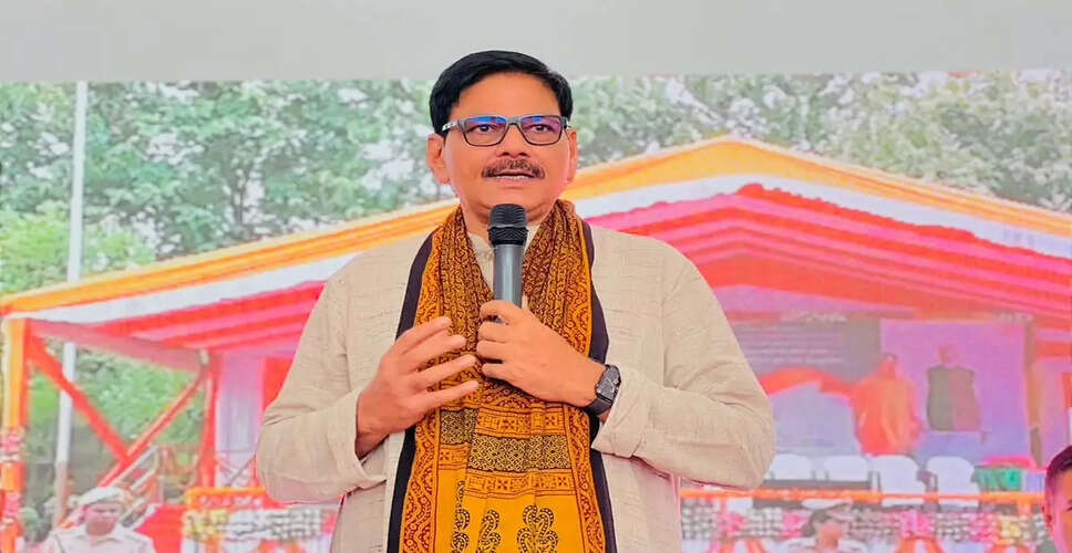 नोएडा और ग्रेटर नोएडा में इलेक्ट्रिक और हाइड्रोजन बसों का शुभारंभ