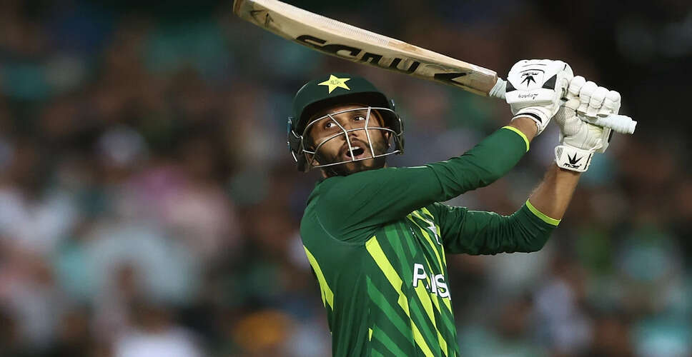 शान मसूद ने बनाया पाकिस्तान में सबसे तेज दोहरा शतक का रिकॉर्ड