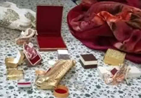 मुजफ्फरनगर में घर में लूट: बदमाशों ने परिवार को बंधक बनाया