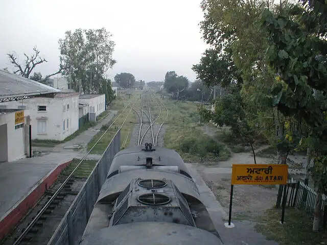 भारत का अनोखा रेलवे स्टेशन: पासपोर्ट और वीजा की जरूरत