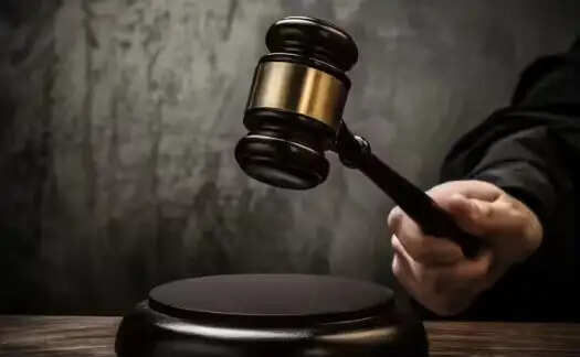 सीबीआई की अदालत ने 17 साल पुराने भर्ती घूसकांड में तीन आरोपियों को दोषी ठहराया