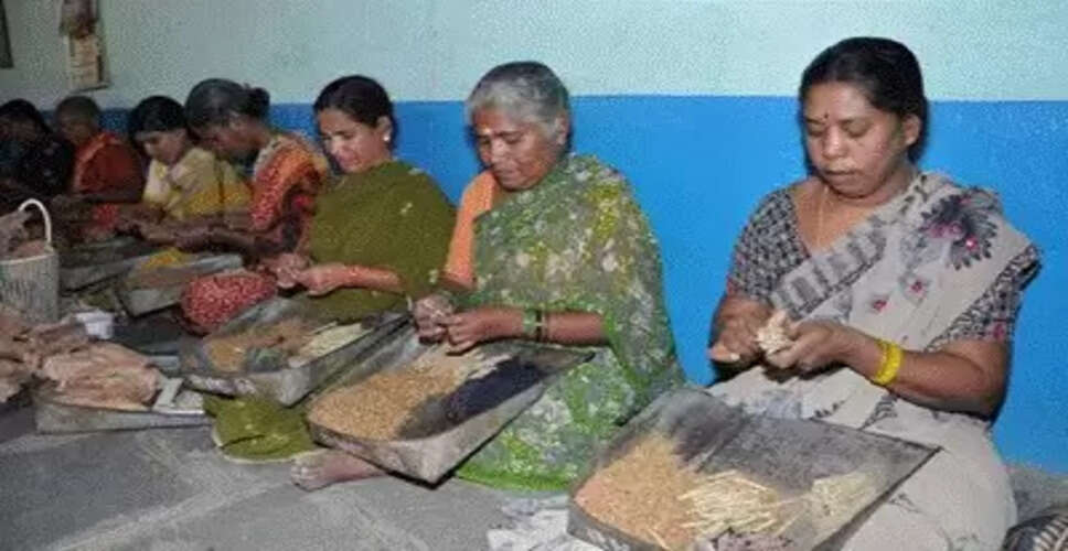 श्रम कल्याण योजनाओं ने 50 लाख से अधिक असंगठित श्रमिकों को बनाया सशक्त : केंद्र