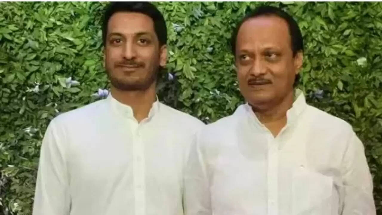 पुणे में 1800 करोड़ के जमीन घोटाले में अजित पवार के बेटे पर केस दर्ज