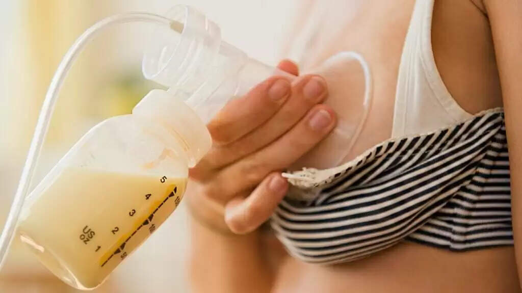 महिला ने बेचा मां का दूध, कमाई लाखों रुपये
