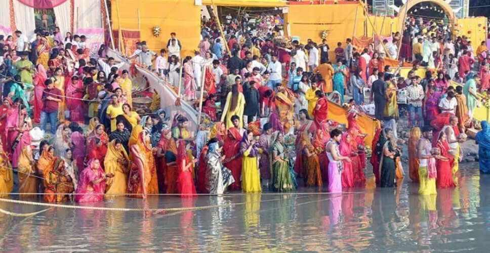 असम में छठ पर्व की धूम, श्रद्धालुओं ने मनाया संध्या अर्घ्य