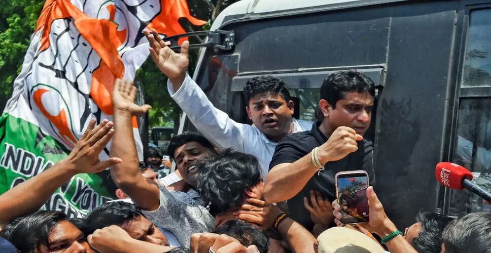 प्रतियोगी परीक्षाओं में धांधली के खिलाफ युवा कांग्रेस का आंदोलन तेज