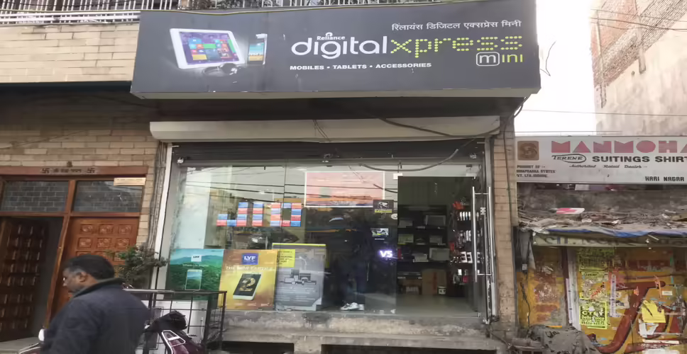 दिल्ली के बाजारों में युद्ध का प्रभाव: इलेक्ट्रॉनिक्स महंगे, बासमती चावल सस्ते