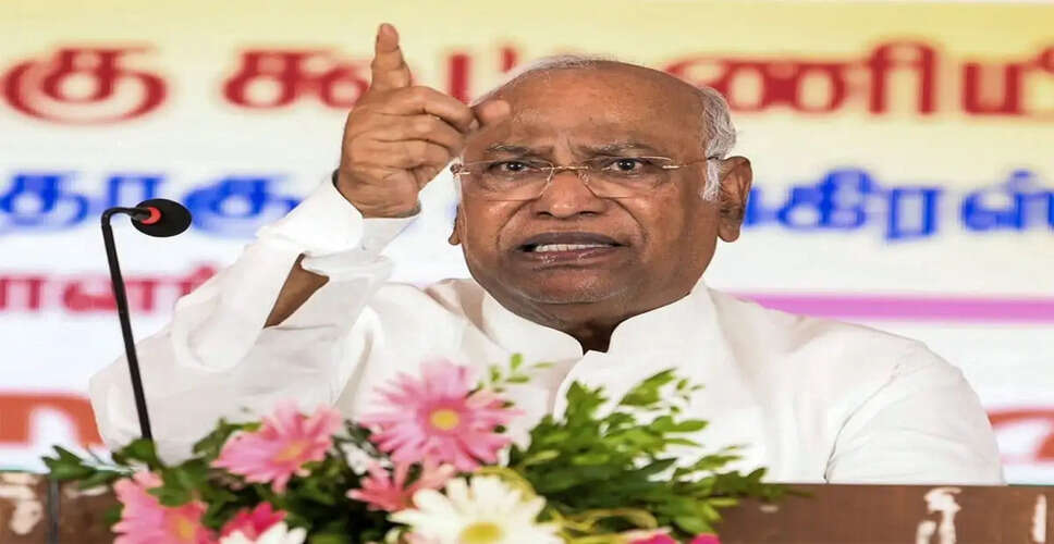 कांग्रेस अध्यक्ष का केंद्र सरकार पर हमला: महिला सुरक्षा और कानून-व्यवस्था पर गंभीर चिंताएं