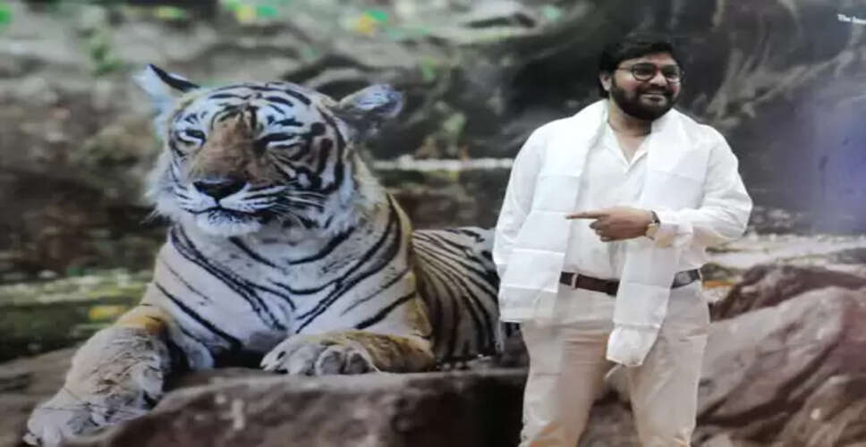 मौसमी फ्लू से जूझते हुए बाबुल सुप्रियो 'जमाना लगे' गाते नजर आए