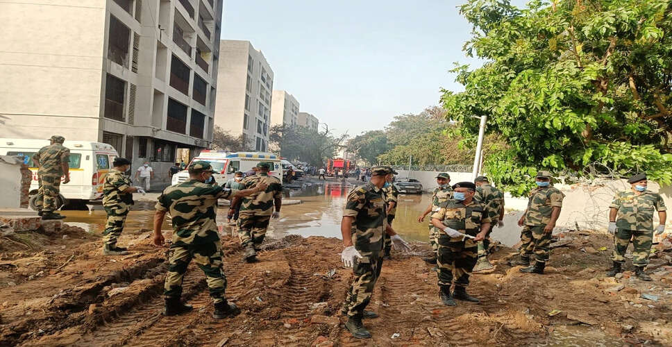 बीएसएफ ने पश्चिम बंगाल में चांदी की तस्करी की कोशिश को किया नाकाम