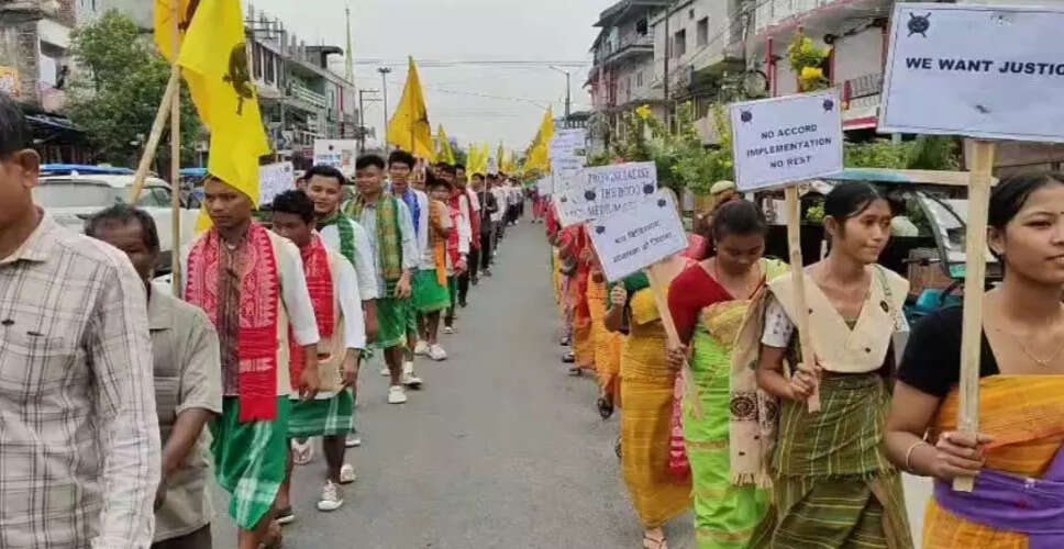 बोडो समुदाय ने बोडो समझौते के कार्यान्वयन की मांग को लेकर विशाल प्रदर्शन किया