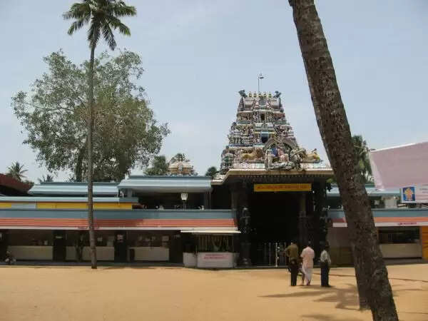 भारत के अनोखे मंदिर जहां पुरुषों का प्रवेश वर्जित है