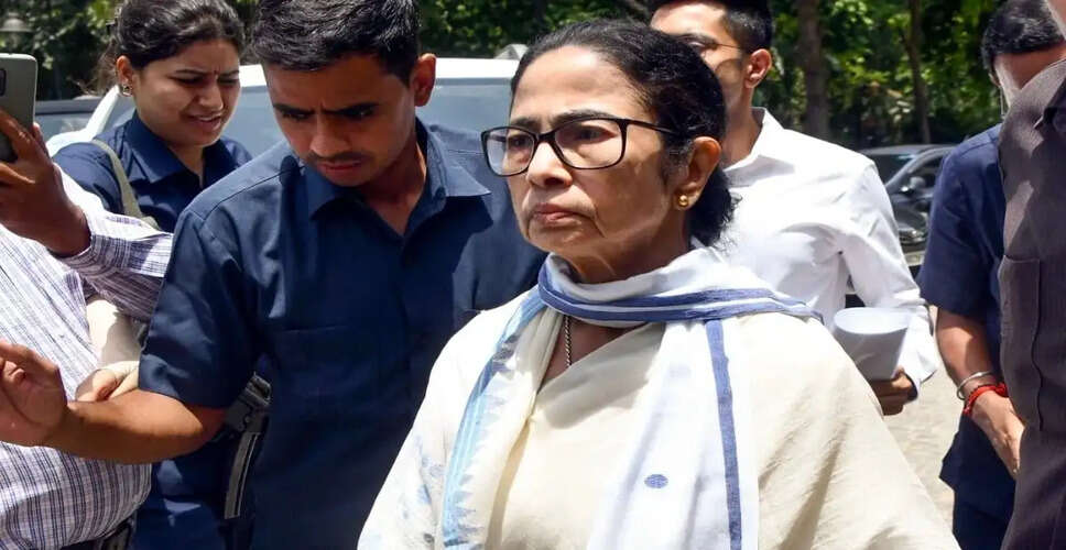 ममता बनर्जी के खिलाफ नई FIR, भाषण पर उठे सवाल