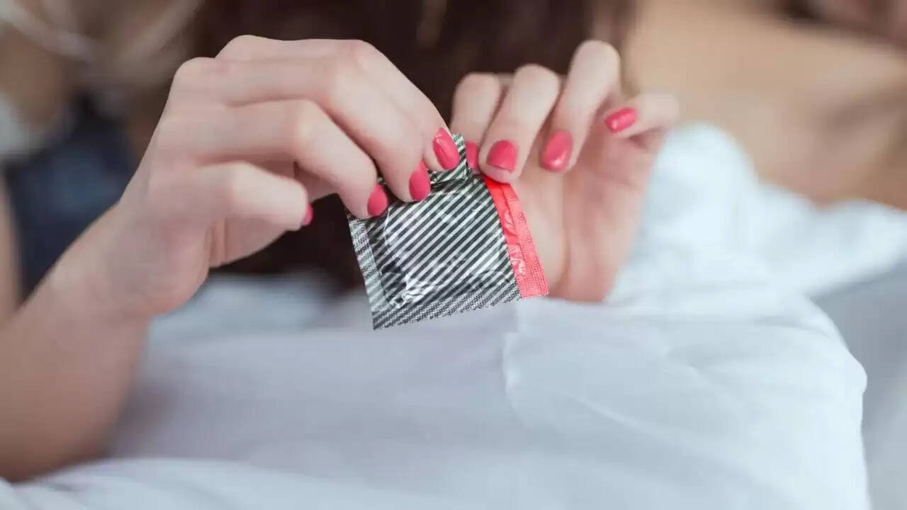 दुनिया का सबसे महंगा कंडोम: कीमत जो दुबई की लग्जरी यात्रा से भी ज्यादा