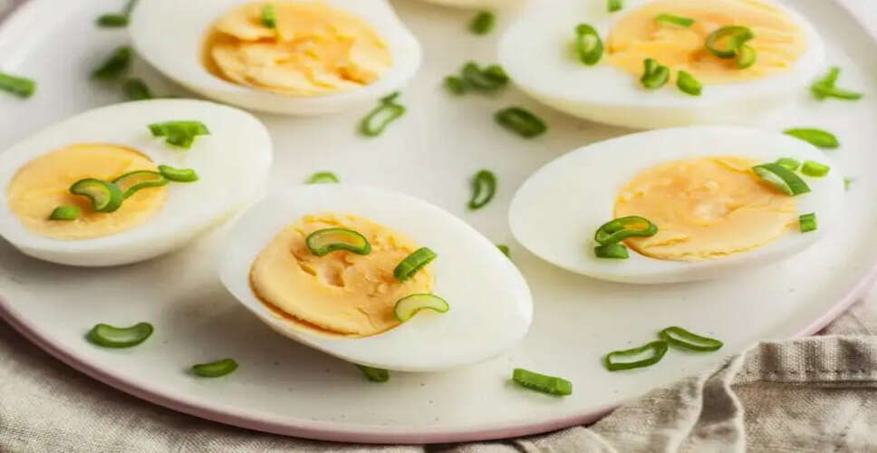 अंडे के सेवन से जुड़े स्वास्थ्य जोखिम: जानें क्या हैं नुकसान