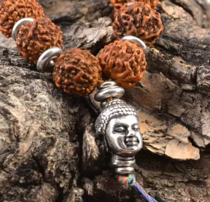 रुद्राक्ष: लाभ और प्रकारों की जानकारी