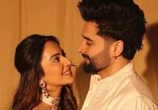 रकुल प्रीत और जैकी भगनानी का अनोखा रिश्ता: शादी के बाद भी 'सिचुएशनशिप'