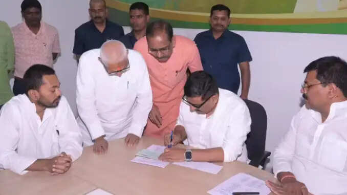 नीतीश कुमार के बेटे निशांत का जेडीयू कार्यालय में लगातार आना, क्या है वजह?