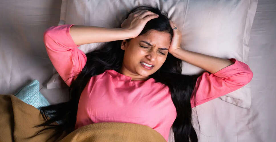 मौसम के बदलाव से सिरदर्द: जानें कारण और उपाय